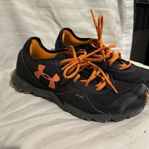 Size 9.5 Orange Under Armour shoes
